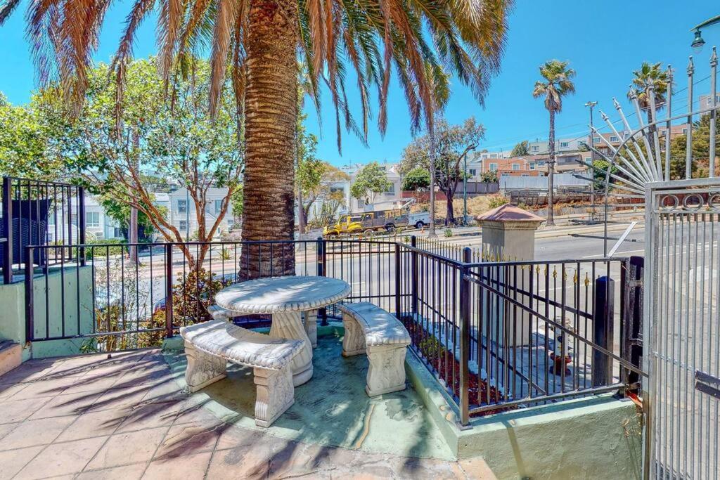 Beautiful Spacious House 2Br / 4Br In Silver Terrace San Francisco Exterior photo