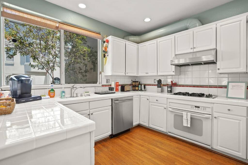 Beautiful Spacious House 2Br / 4Br In Silver Terrace San Francisco Exterior photo